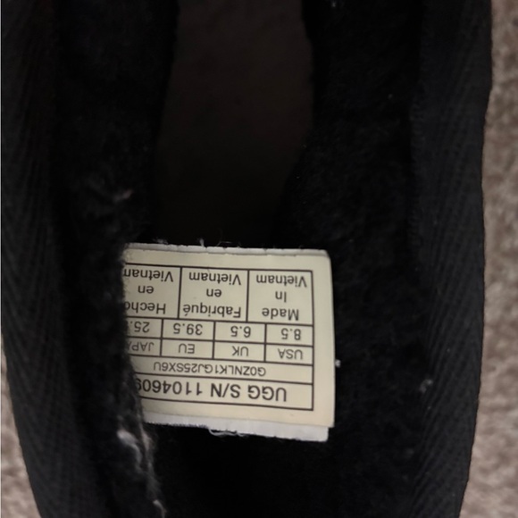 Ugg Classic Femme Ankle Wedge Booties 8.5 - Picture 4 of 11